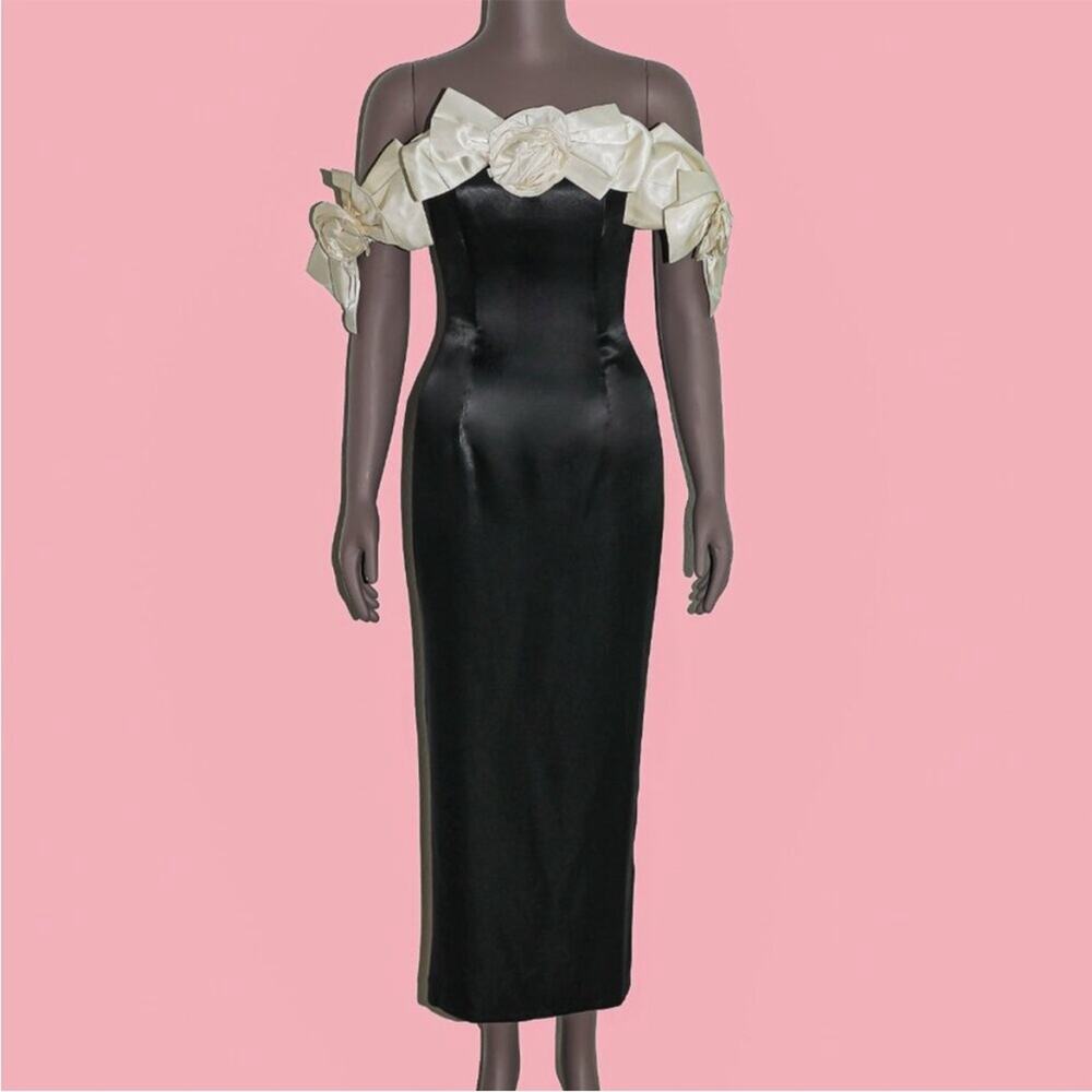 Gunne Sax Black Gown with Ivory Bow Accents - Picture 2 of 10